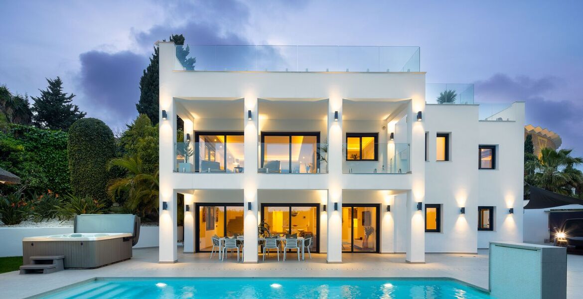 Villa en alquiler en Puerto Banús Marbella