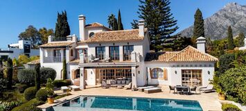 Villa en alquiler en Milla de Oro Marbella La Carolina