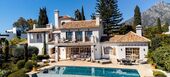 Villa en alquiler en Milla de Oro Marbella La Carolina