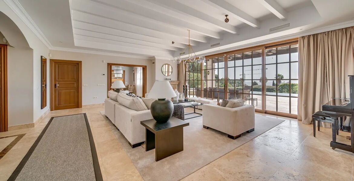 Villa en alquiler en Milla de Oro Marbella La Carolina