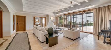 Villa en alquiler en Milla de Oro Marbella La Carolina