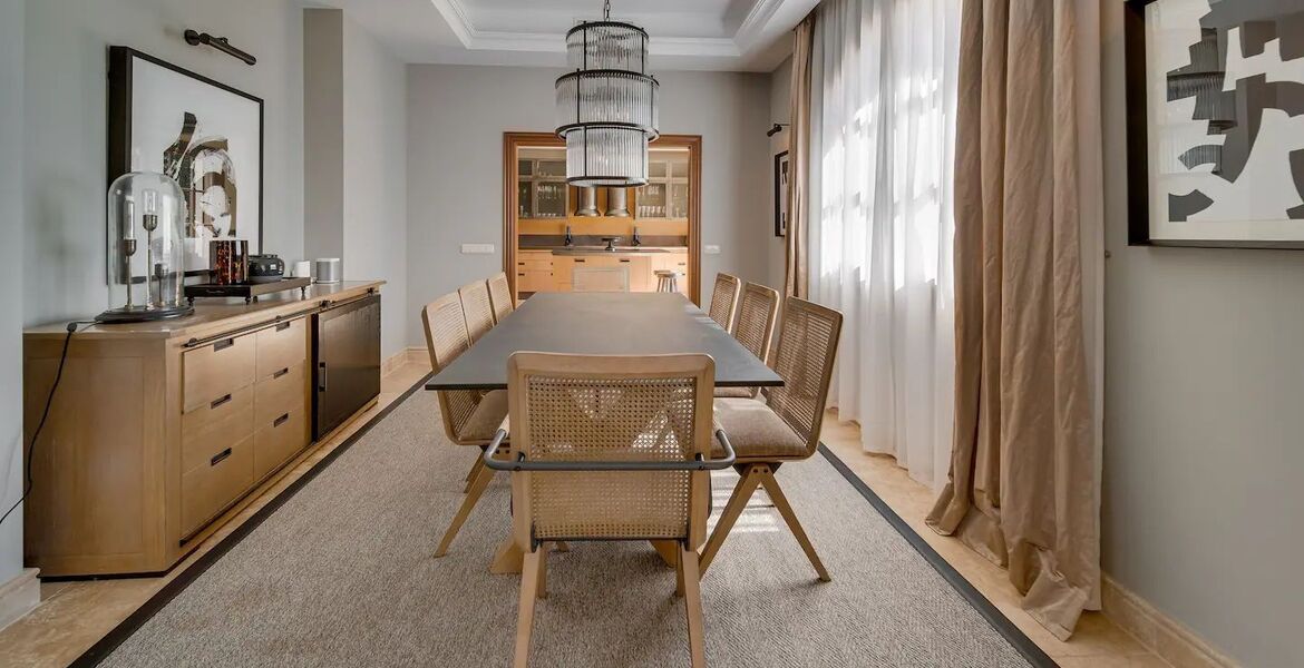 Villa en alquiler en Milla de Oro Marbella La Carolina