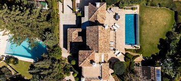 Villa en alquiler en Milla de Oro Marbella La Carolina