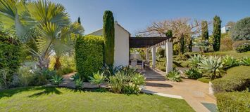 Villa en alquiler en Milla de Oro Marbella La Carolina