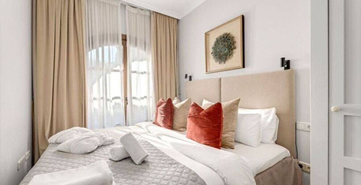 Villa en alquiler en Milla de Oro Marbella La Carolina