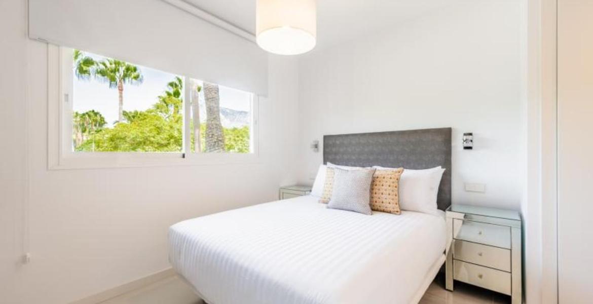Este espléndido apartamento en esquina en Marina de Puente R