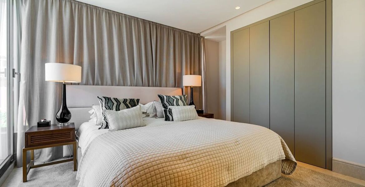Villa de lujo en la Milla de Oro de Marbella con piscina