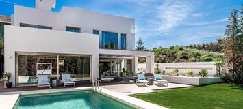 Villa de lujo en la Milla de Oro de Marbella con piscina
