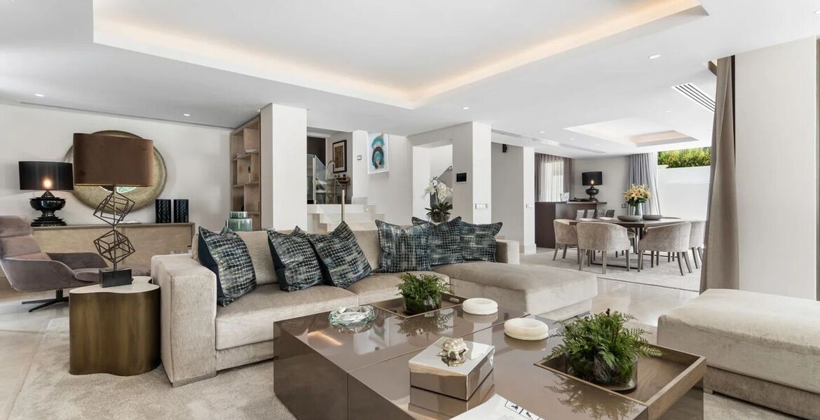 Villa de lujo en la Milla de Oro de Marbella con piscina