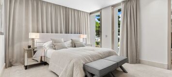 Villa de lujo en la Milla de Oro de Marbella con piscina