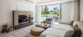 Lujoso apartamento en planta baja en Puente Romano Marbella