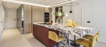 Lujoso apartamento en planta baja en Puente Romano Marbella