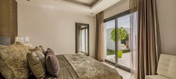 Villa contemporánea cerca de Puerto Banús con vistas al mar