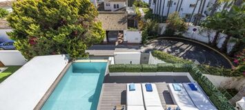 Contemporary Villa in Puente Romano with Smart Home