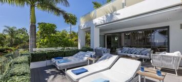 Contemporary Villa in Puente Romano with Smart Home