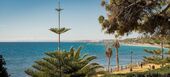 Villa en primera línea de playa en la Milla de Oro Marbella