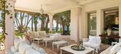 Villa en primera línea de playa en la Milla de Oro Marbella