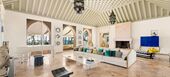 Villa en primera línea de playa en la Milla de Oro Marbella