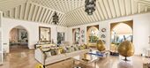 Villa en primera línea de playa en la Milla de Oro Marbella