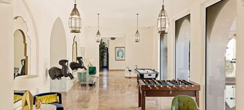 Villa en primera línea de playa en la Milla de Oro Marbella