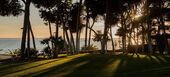 Villa en primera línea de playa en la Milla de Oro Marbella