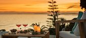 Villa en primera línea de playa en la Milla de Oro Marbella