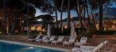 Villa en primera línea de playa en la Milla de Oro Marbella