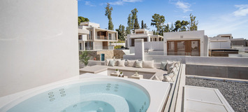 Lujosa Casa Adosada de 4 Dormitorios en Marbella