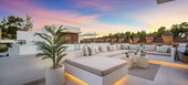Lujosa Casa Adosada de 4 Dormitorios en Marbella
