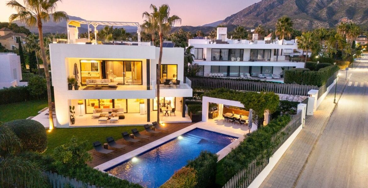 Villa Moderna de Lujo en la Milla de Oro de Marbella