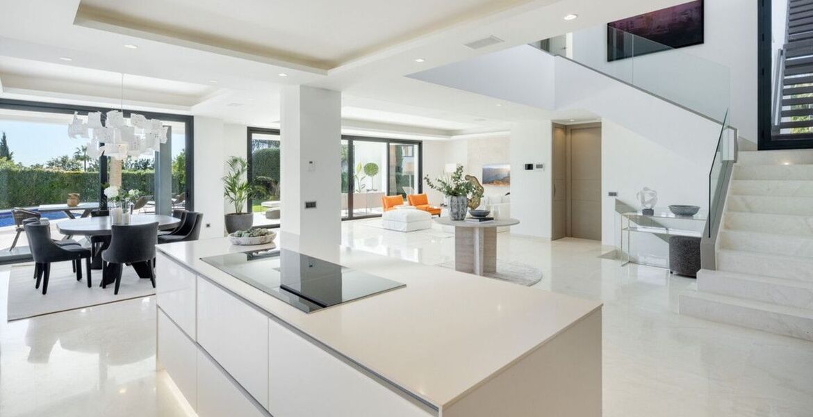 Villa Moderna de Lujo en la Milla de Oro de Marbella