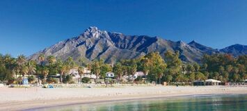 Apartamento Renovado en Puente Romano, Marbella