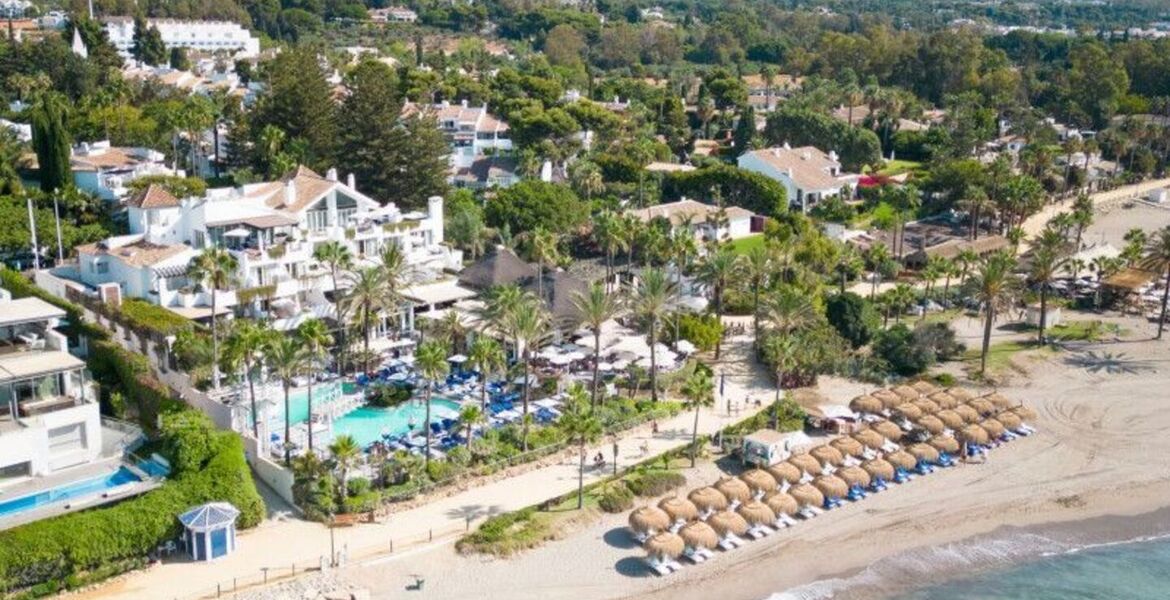 Apartamento Renovado en Puente Romano, Marbella