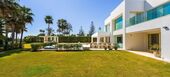 Villa en primera línea de playa en alquiler en la Milla de O