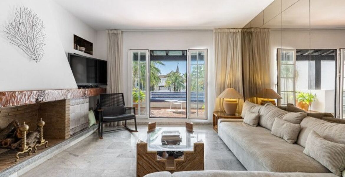 Penthouse for sale in Puente Romano
