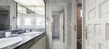 Penthouse for sale in Puente Romano