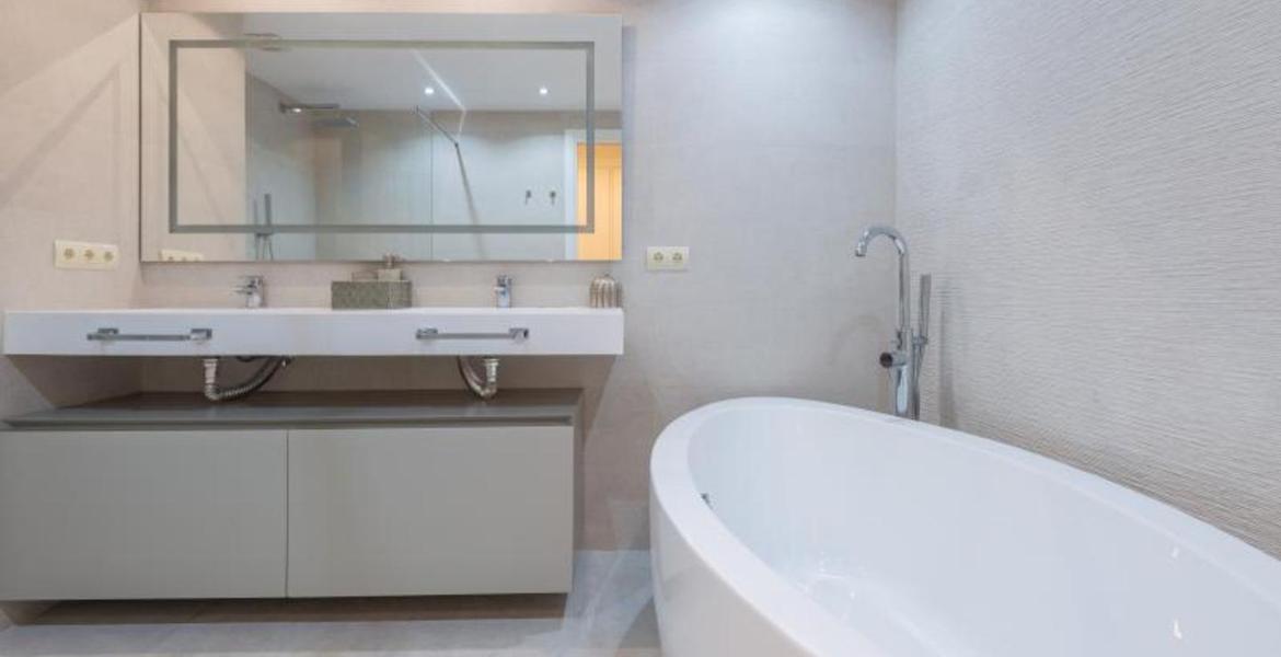 Magnifico Apartamento para Alquiler en Puente Romano