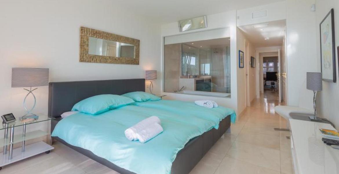 Excepcional apartamento en primera línea de playa 