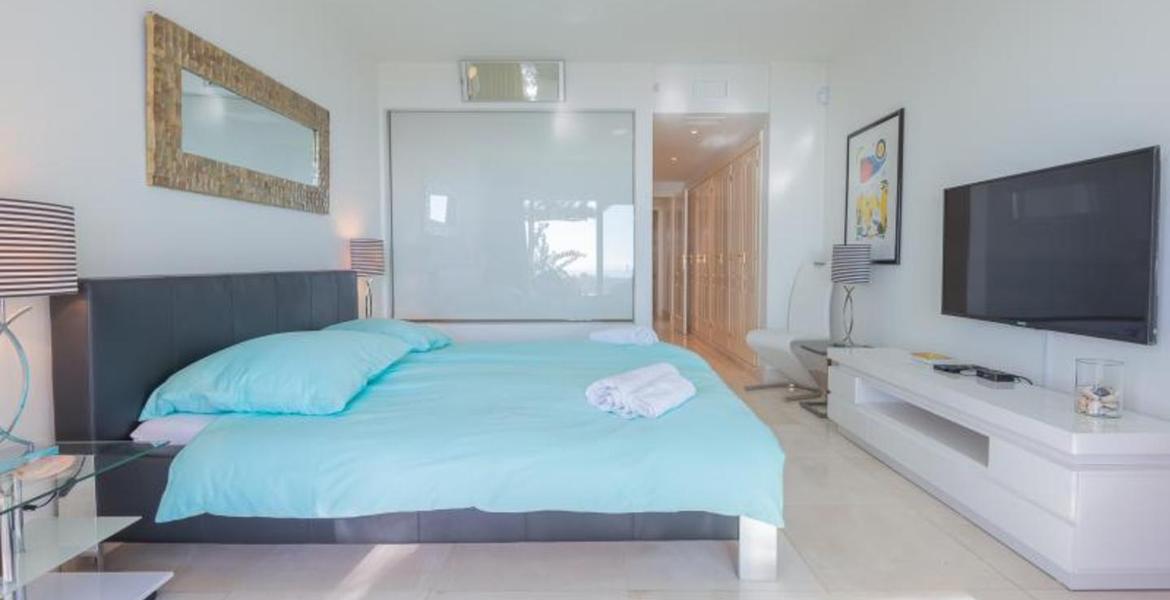 Excepcional apartamento en primera línea de playa 