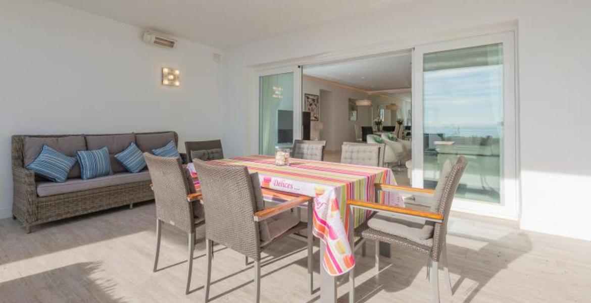 Excepcional apartamento en primera línea de playa 