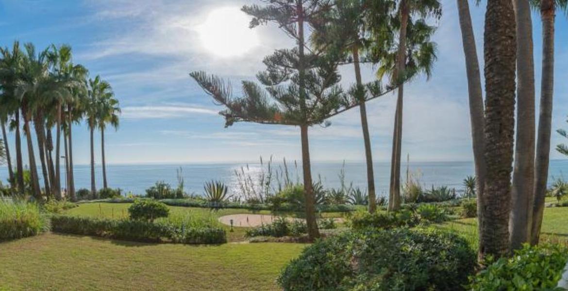Excepcional apartamento en primera línea de playa 