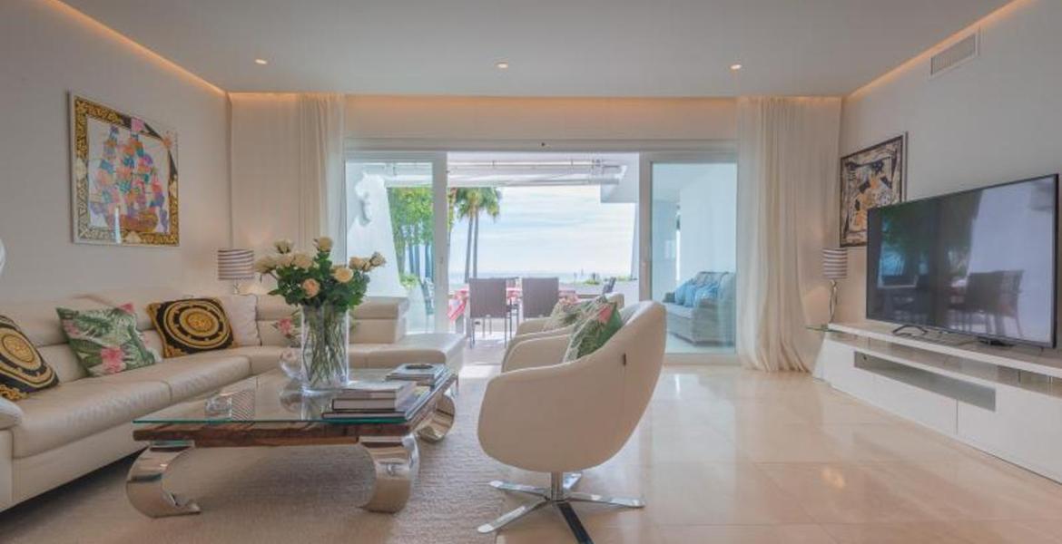 Excepcional apartamento en primera línea de playa 