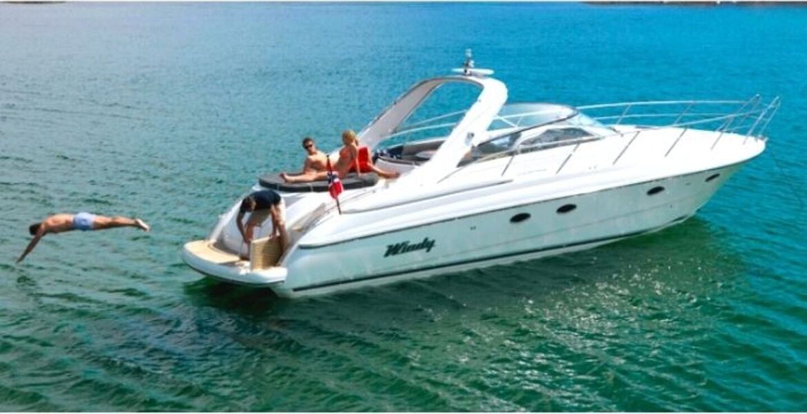 Яхта Windy 42 Grand Bora в аренду в Пуэрто Банус, Марбелья. 