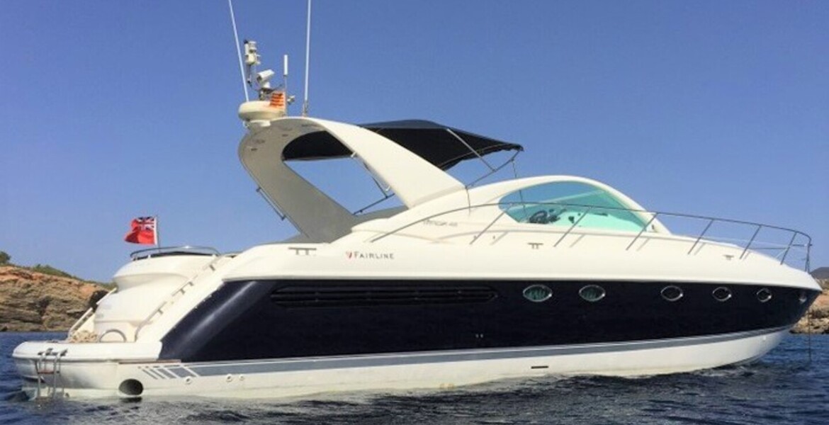 Yacht Fairline Targa 48 for rental in Puerto Banús, Marbella